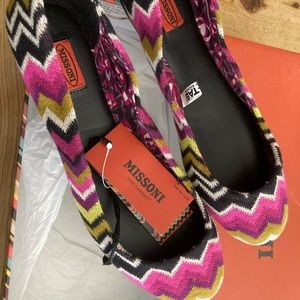 Missoni ballet flat, 6.5, fuschia zig-zag